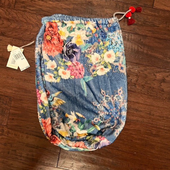 JOHNNY WAS Sunrise Cozy Fleece Drawstring Blanket Bag (no blanket) Floral - Picture 1 of 4